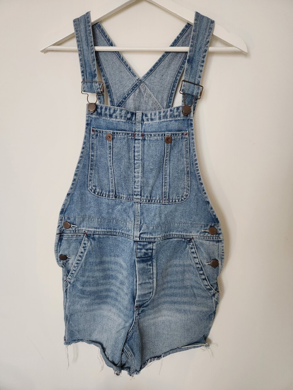 Free People/ We The Free Light Wash Denim Short Overalls Size 25